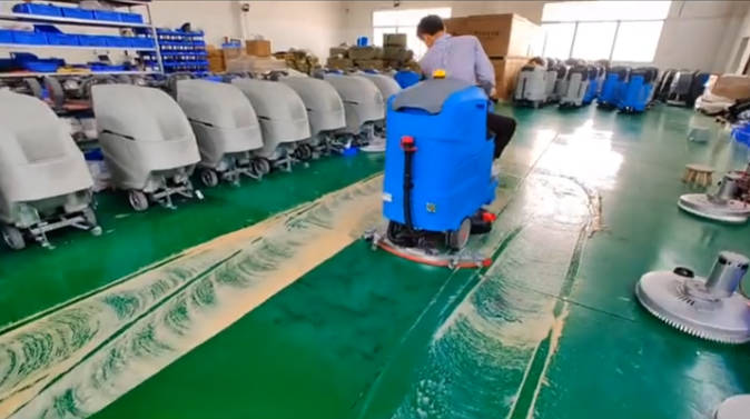迪庆2023年还在用人工的物业保洁不妨试试洗地机吧